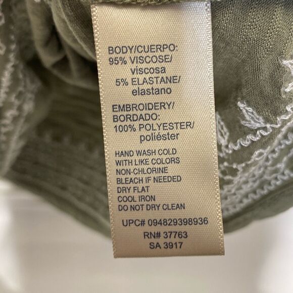 Rafaella Women's Green Embroidered Round Neck Short Sleeve Blouse Medium - Picture 7 of 7